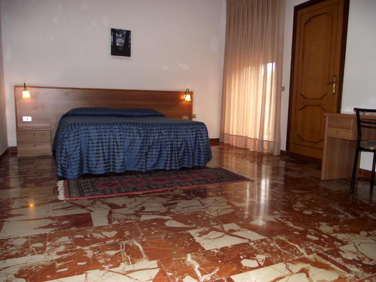 Hotel Ristorante Mosaici Piazza Armerina Room photo